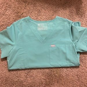 Figs medium surgical green Catarina scrub top